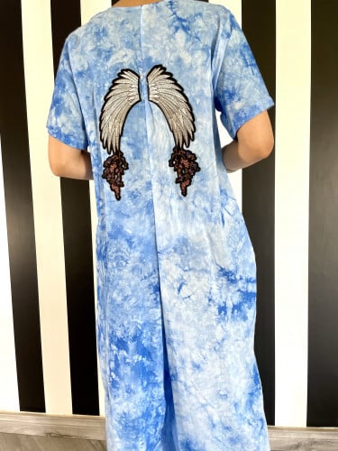 ثويب جمبسوت بجيوب مخفية ومزيج لوني جميل و الأهم  الخامة مثل النسمة