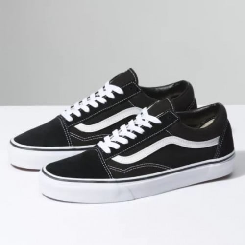 Vans Old Skool Sneakers In Black/White