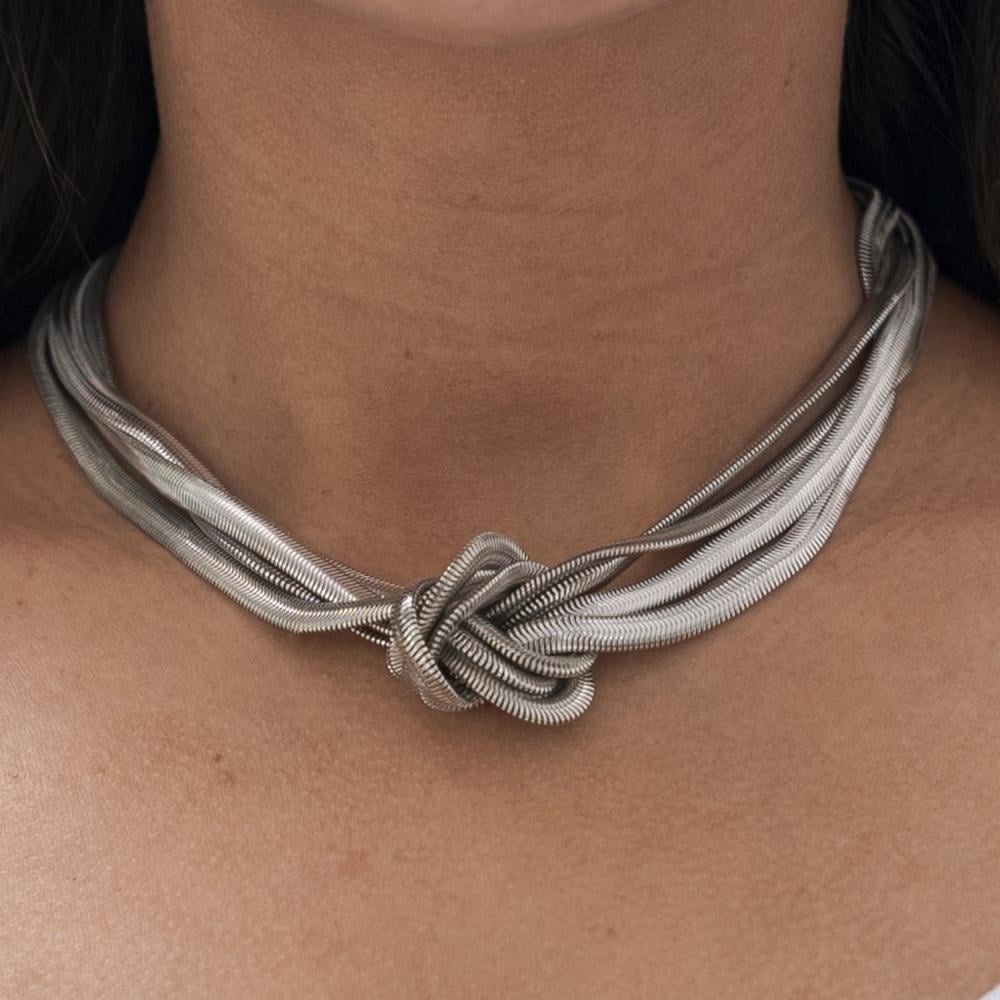 WOMEN NECKLACE