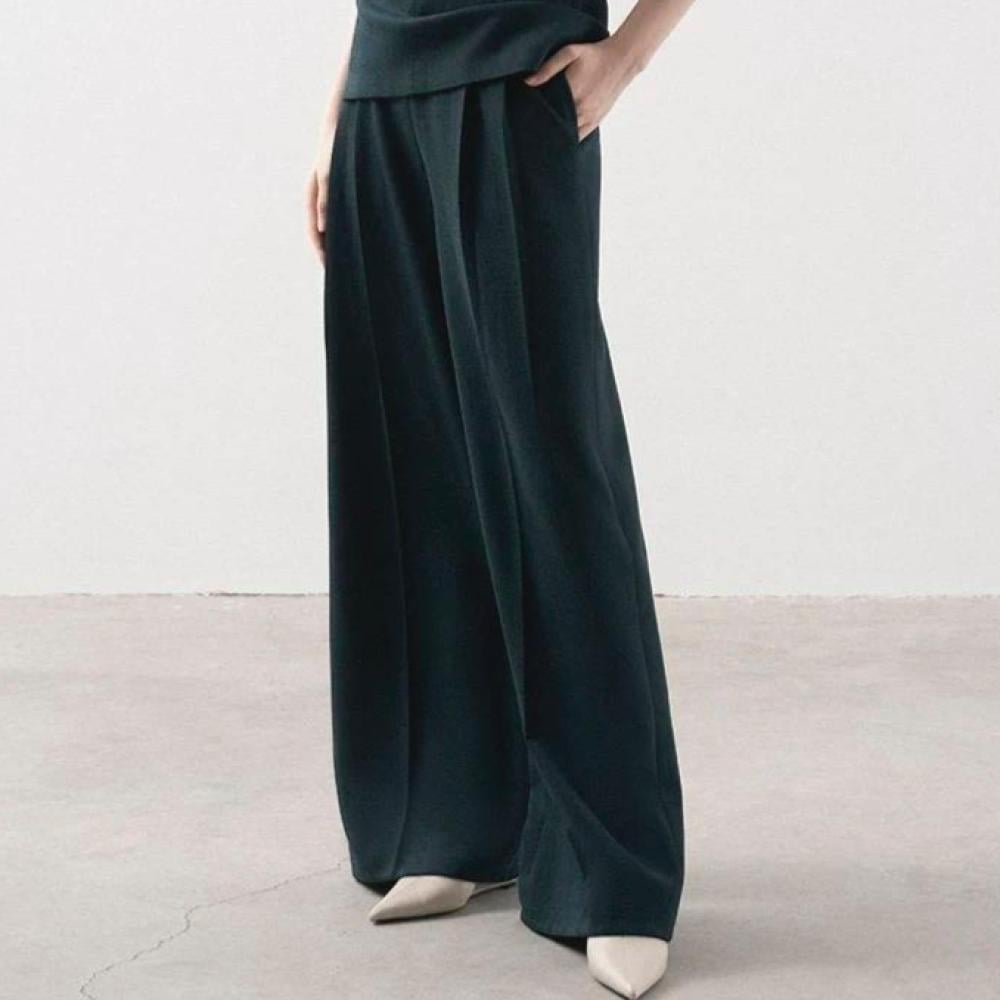 WOMEN Pants