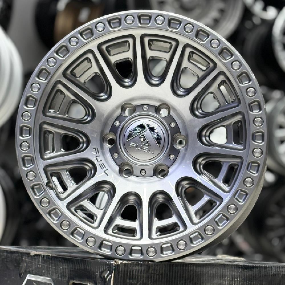 طقم 4 جنوط فيول FUEL اصليه مقاس 17 انش 6 مسمار