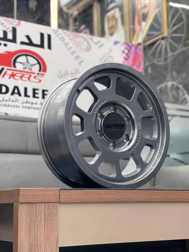 جنوط ميثود MR705 مقاس 17 لاندكروزر + لكزس 6 مسمار...