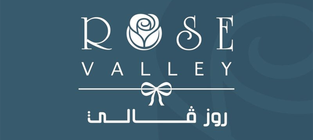 "الورد في الفن والأدب: رحلة عبر الشعر العربي والأغاني السعودية"