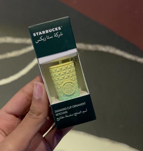 تعليقة مفتاح على شكل كوب