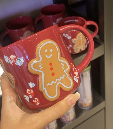 مق gingerbread احمر