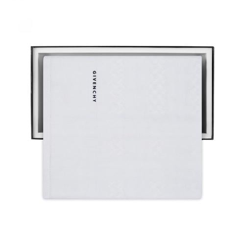 شماغ جيفنشي ابيض اصدار 2022