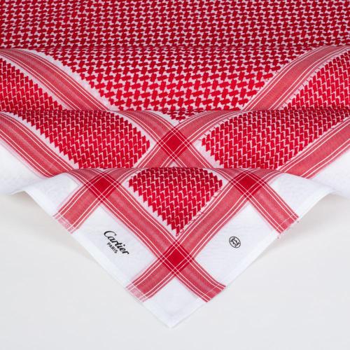 شماغ كارتير سجنتشر أحمر غامق انجليزي 2025