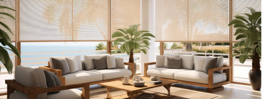 هل التعتيم الكامل ضرورة؟ بين ستائر رول بلاك أوت وبدائل التعتيم الخفيف ☀️