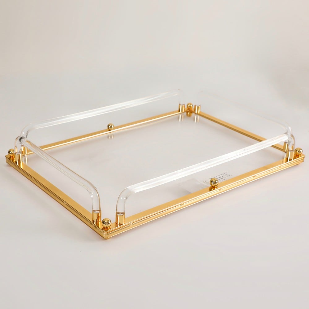 صينية تقديم أكريليك من سوليتير , اللون ذهبي , الحجم وسط , الابعاد 45x30 سم , الشكل مستطيل