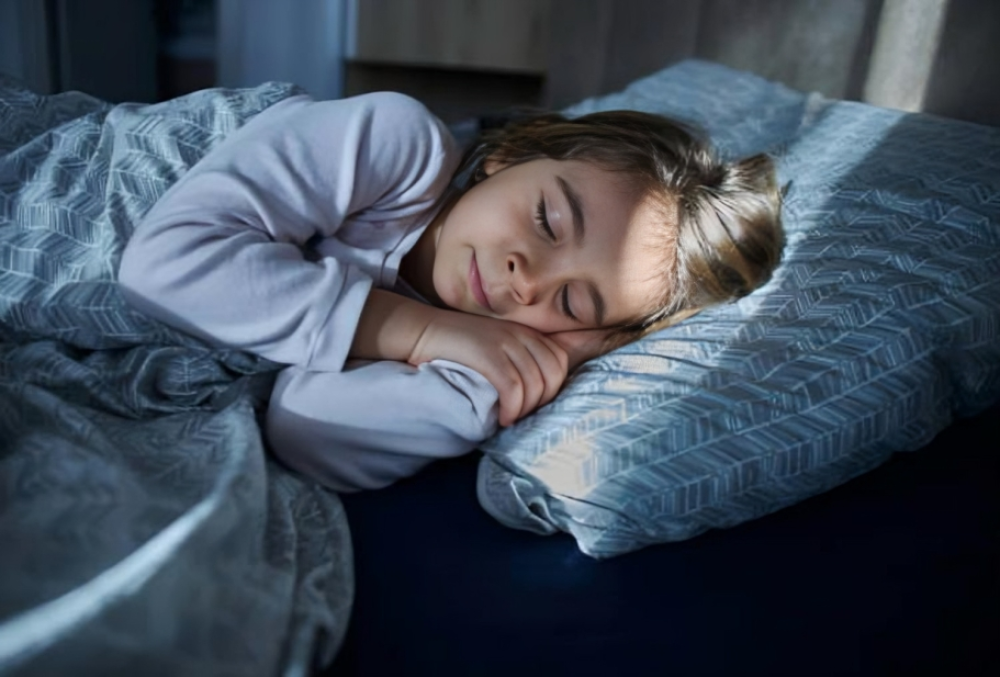 الميلاتونين: هرمون النوم الطبيعي وكيف يساعدك على نوم عميق وصحي