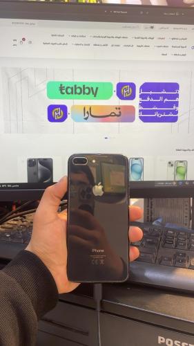 ايفون 8 بلص 64 جيجا % 80