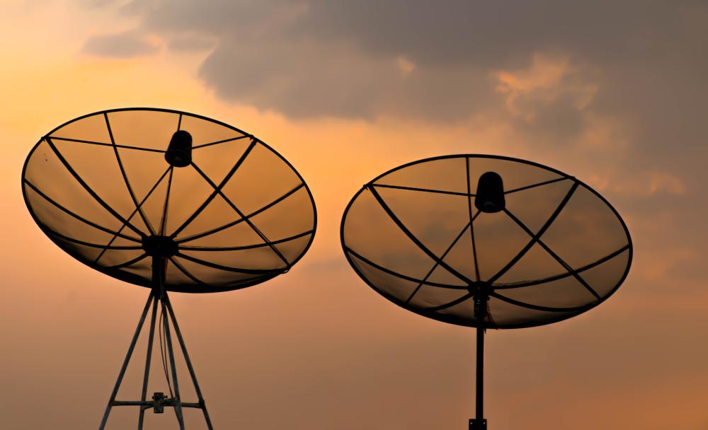 الفرق بين هوائي انتينا ميمو 5G  والهوائي التقليدي