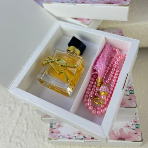 علب عطر مع مسبحة مع طباعة ثيم 12حبه