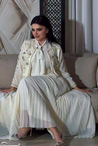 فستان بربطة عنق
