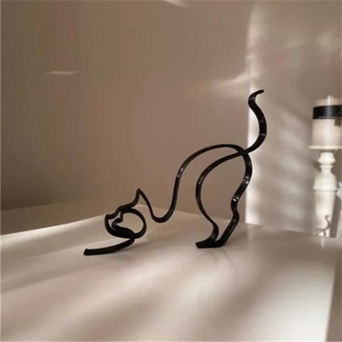 تمثال معدني بتصميم حديث وبسيط