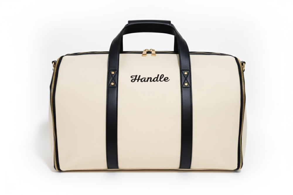 حقيبة سفر  لون أبيض