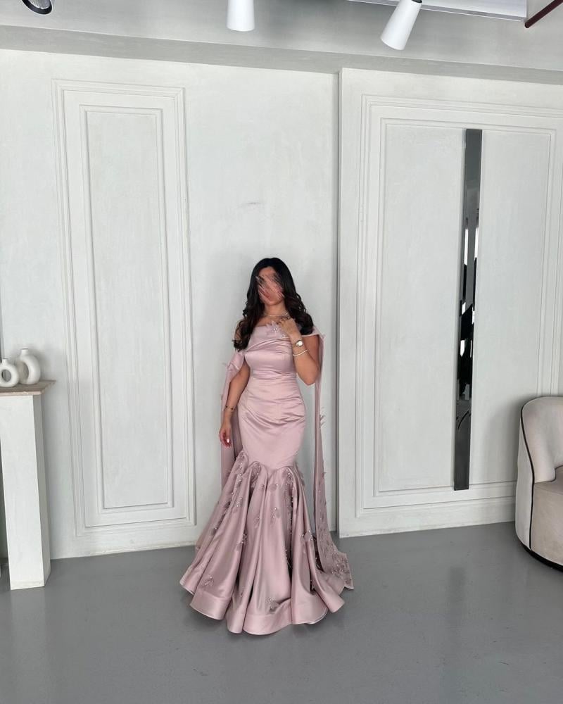 فستان انيق وفخم خامة ميكادو تطريز جميل