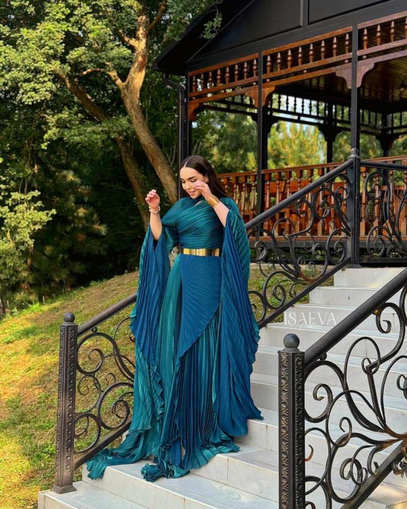 فستان ناعم وانيق