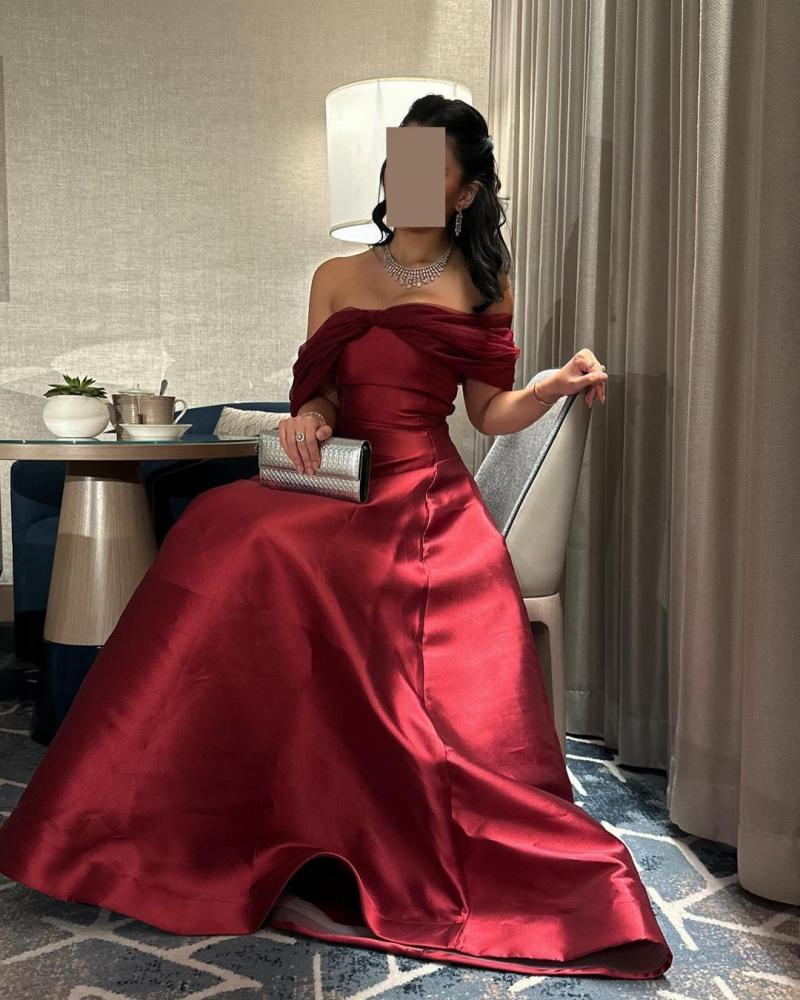 فستان سهرة جميل خامه ميكادو أكمام تل كوري