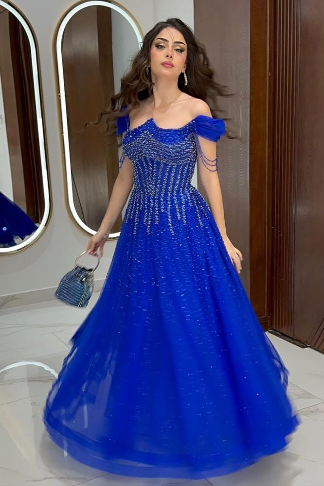 فستان فخم خامة تل دبل تفته سترتش +خط كرستال +هدب