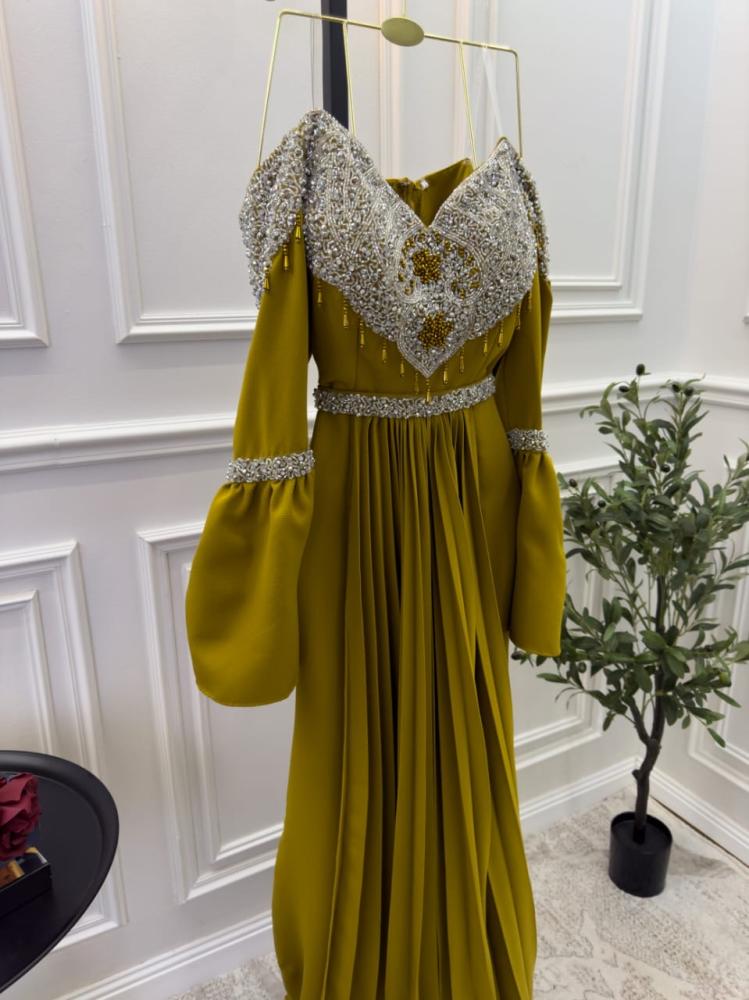 فستان سهرة فخم تفته سترتش +بيلسيه + تطريز شك يدوي