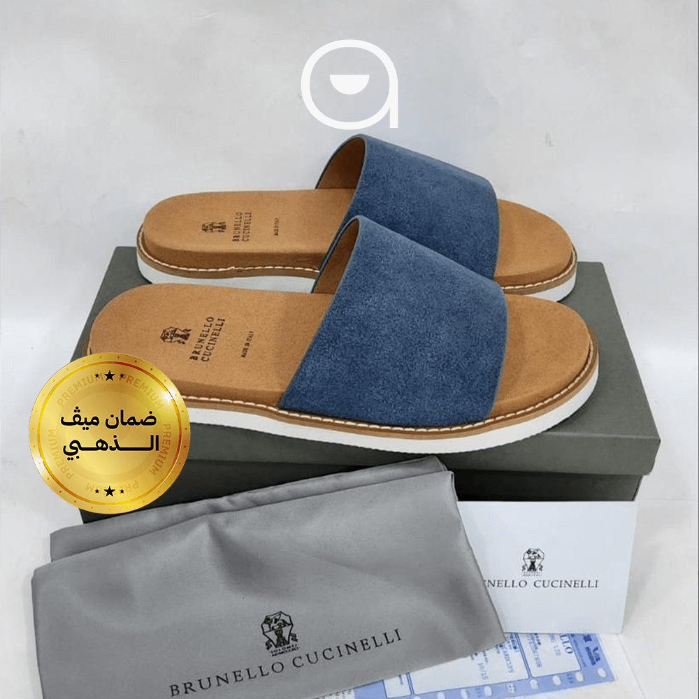 إطلالة فاخرة مع كوتشيلني صندل ازرق إيطالي مناسب للطلعات ومريح