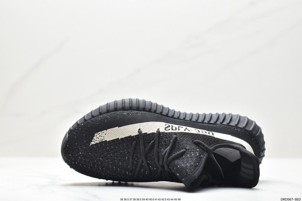 Yeezy Boost 350 V2 Oreo VANCY