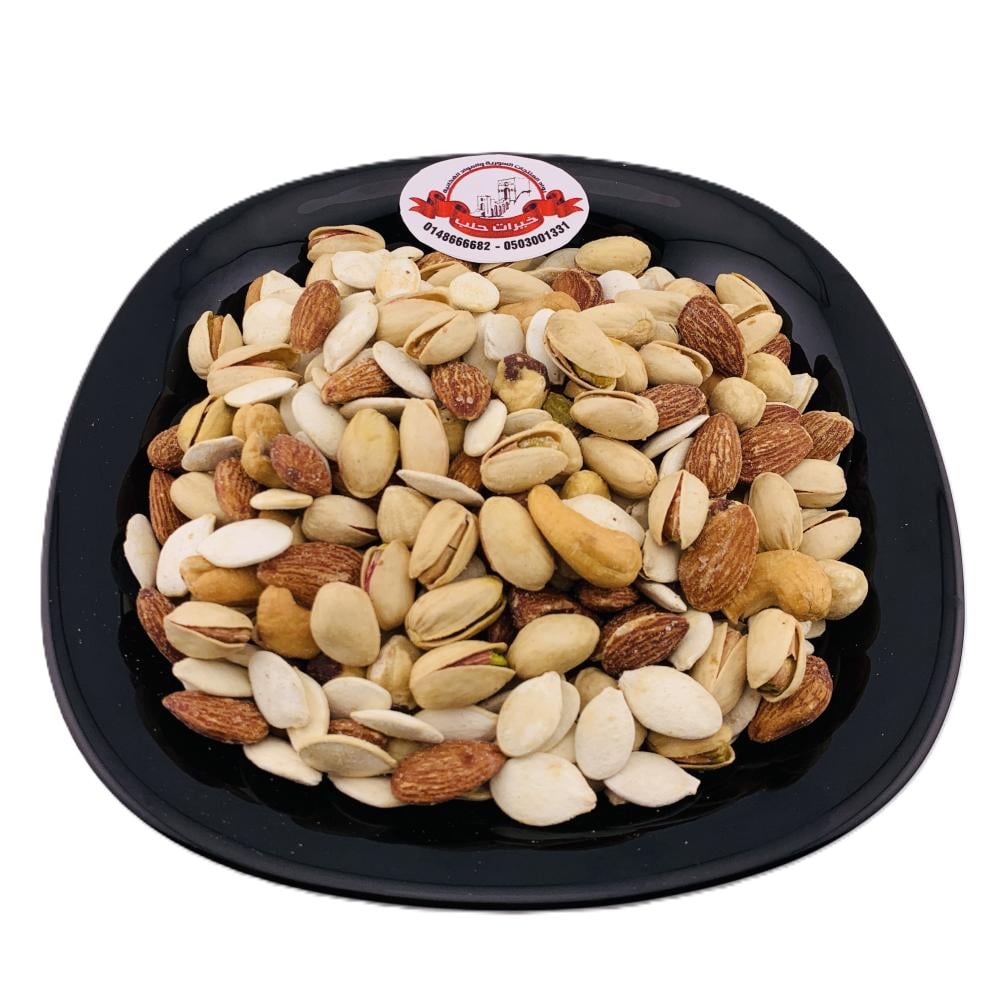 مكسرات مشكلة محمصة