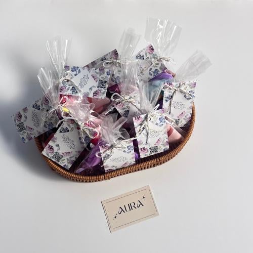 توزيعات العيد (١)