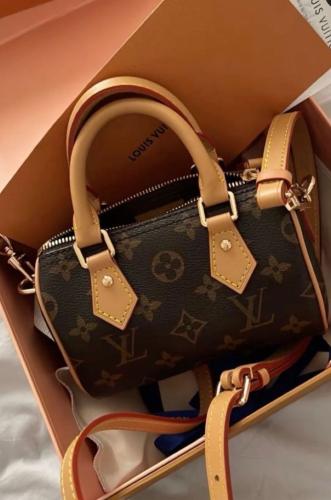 أهديها حقيبة ......وخلي الهدية تحكي عن ذوقك