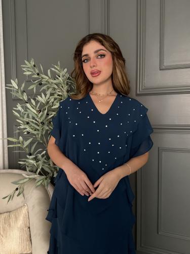 فستان كحلي طويل كشكش بتطريز ناعم
