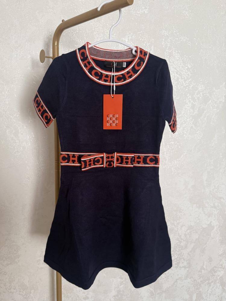 فستان ch صوف محبوك ناعم باللون الكحلي والاحمر