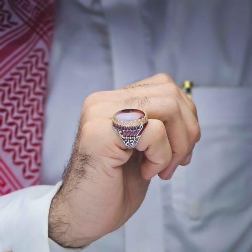 خاتم ملكي مرصع عقيق يماني مزهر