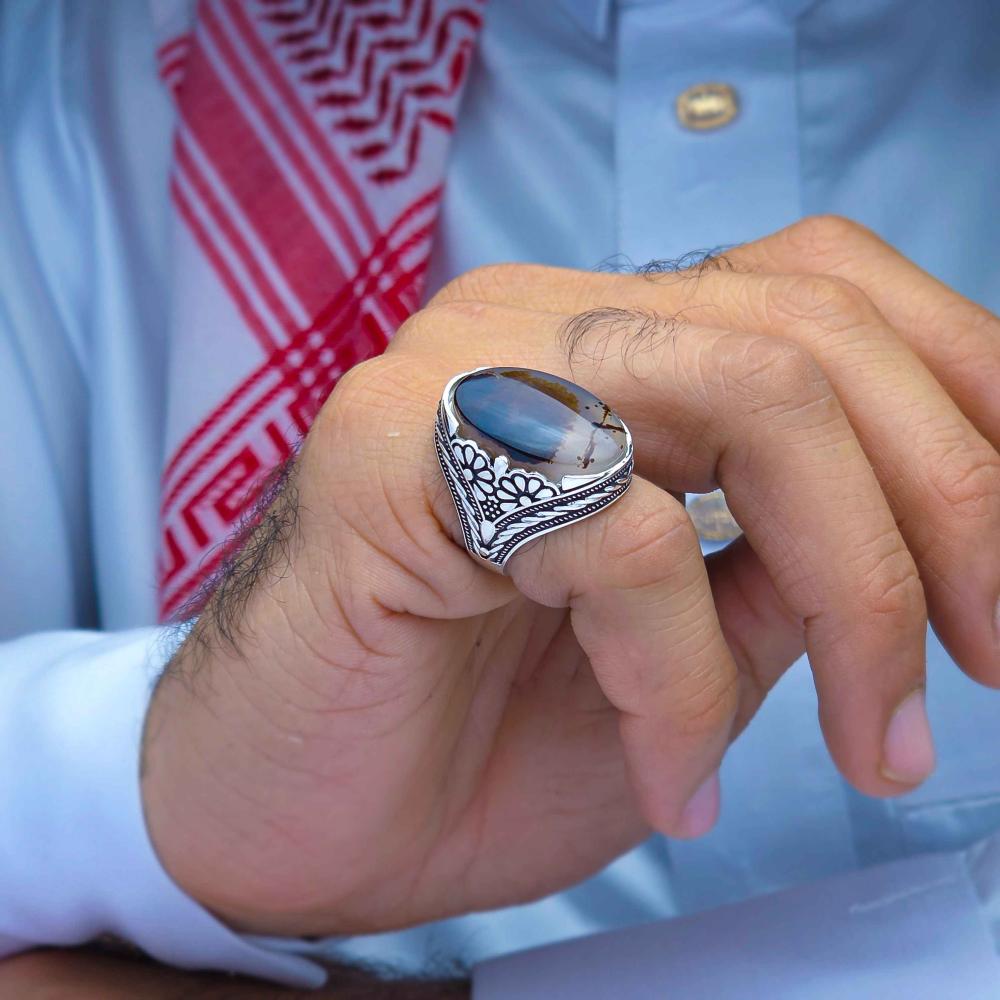 خاتم فضة عقيق يماني مزهر نادر