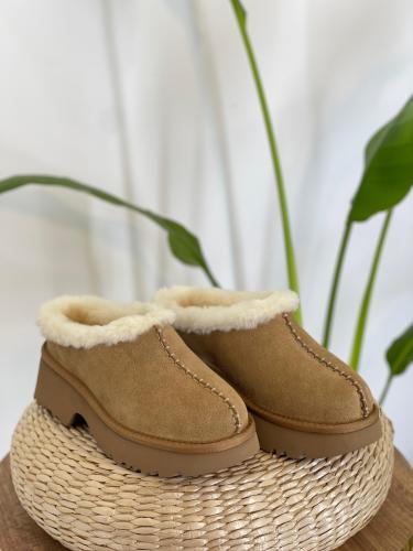 حذاء UGG شتوي