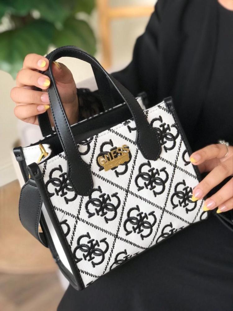 شنطة جيس شامل