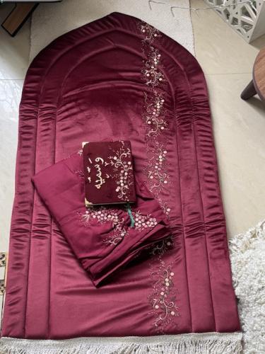 طقم سجادة صلاة فاخرة