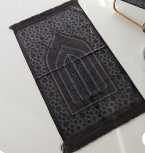 سجادات تركية مخمل