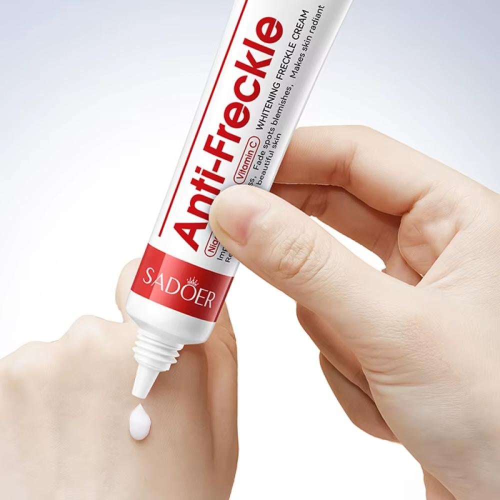 SADOER كريم مضاد للنمش كريم تبييض الوجه إزالة البقع مكافحة الشيخوخة ترطيب إزالة النمش كريم وجه العناية بالبشرة