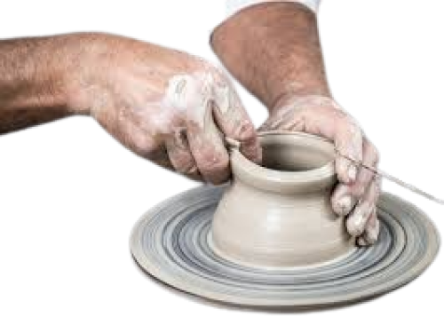 الخزف اليدوي فن يجمع بين الأصالة والجودة