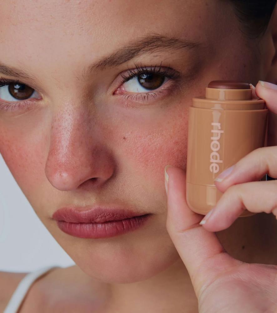 rhode ポケットブラッシュ freckle pocket blush - piggy | rhode skin