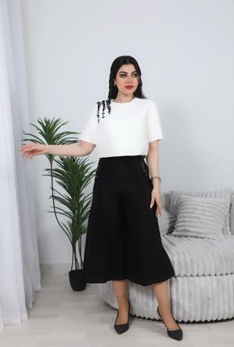 طقم نسائي