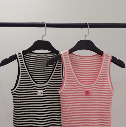 Chanel top