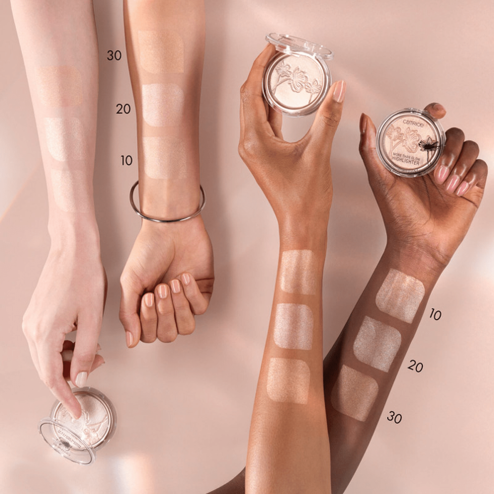 كاتريس إضاءة هايلايتر مور ذان جلو