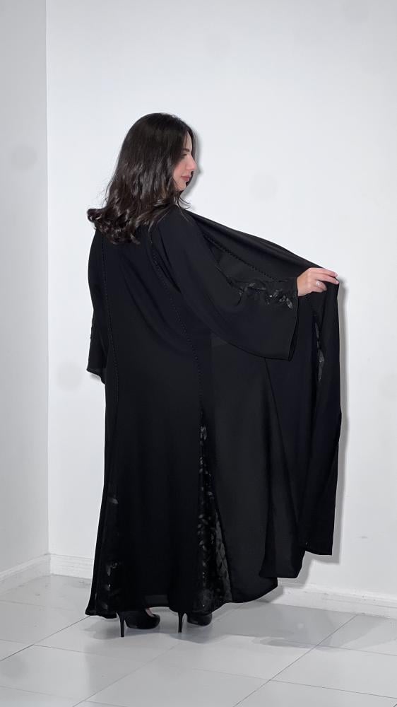 عباية سوداء كلوش