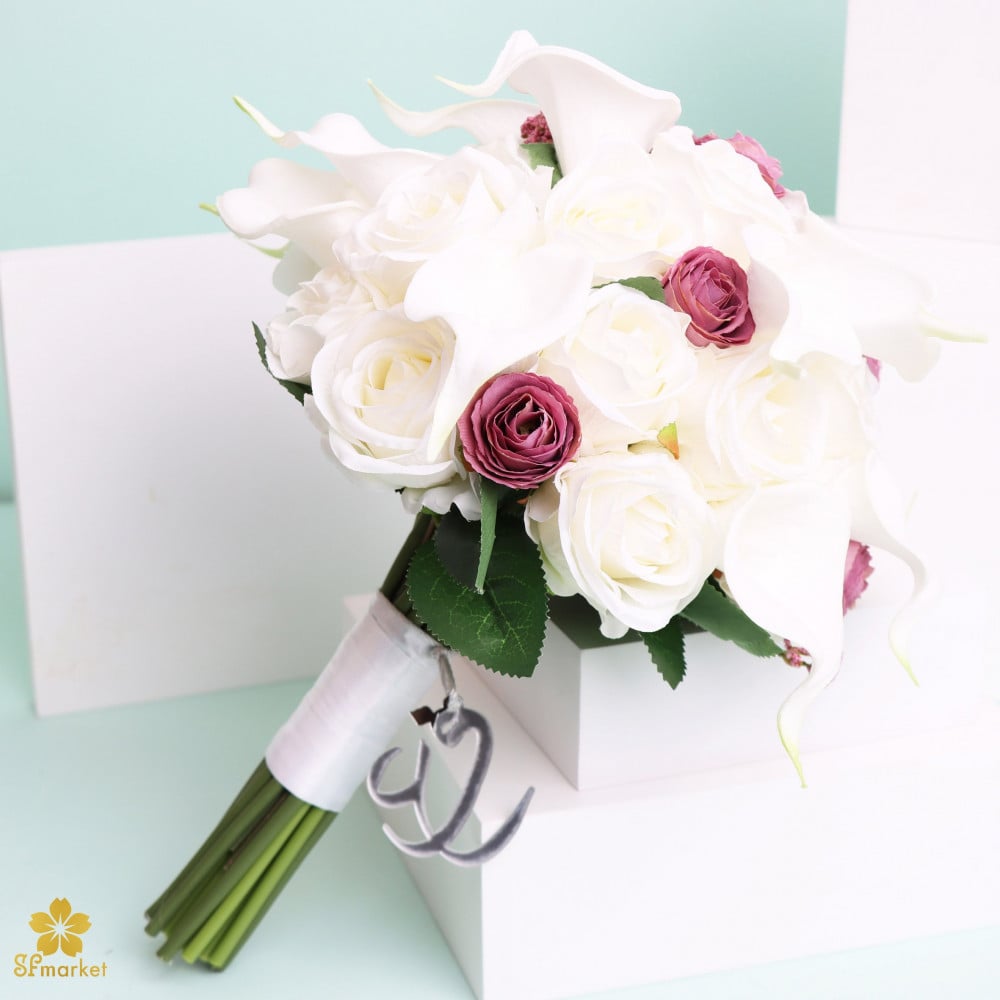 مسكة عروس ورد صناعي M1183