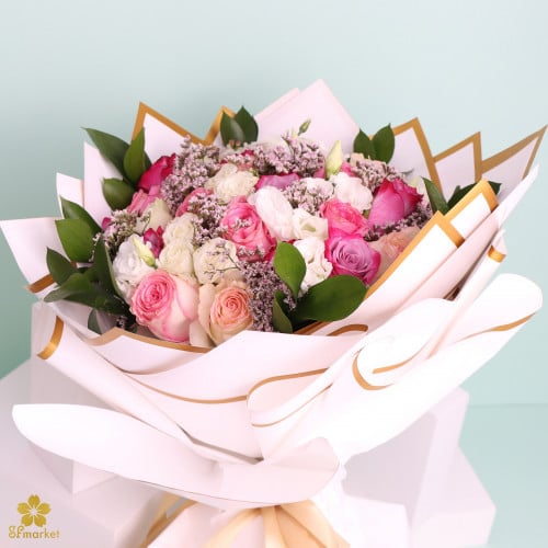 باقة ورد طبيعي روز مع التغليف NF006