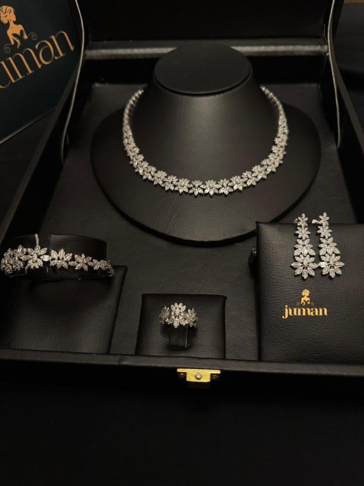 طقم اكسسوارات نسائي