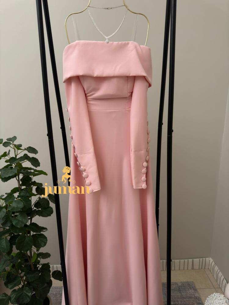 فستان وردي طويل