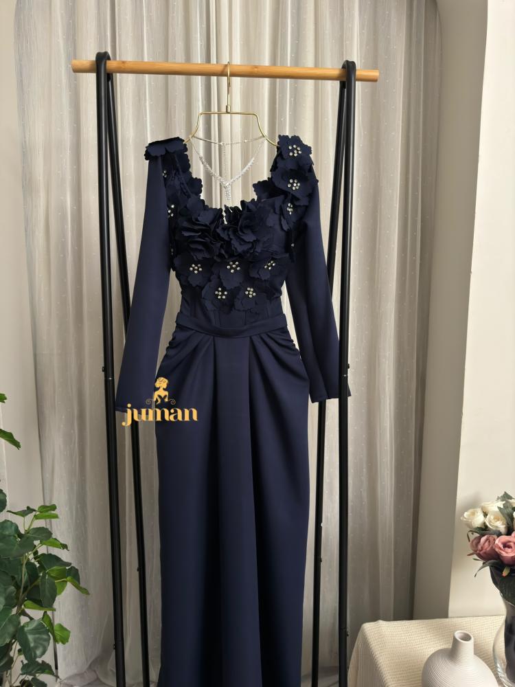 فستان كحلي فخم